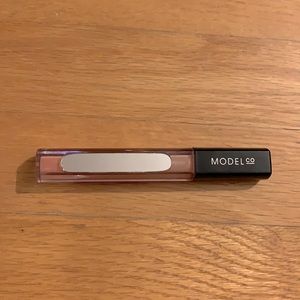 ModelCo ultra lip gloss shine shimmer pink mirror